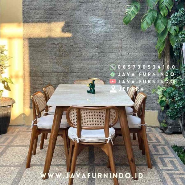 Lusi • Dining Set Jati