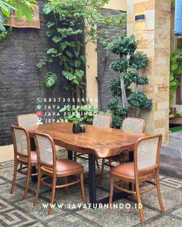 Trias • Slab wood